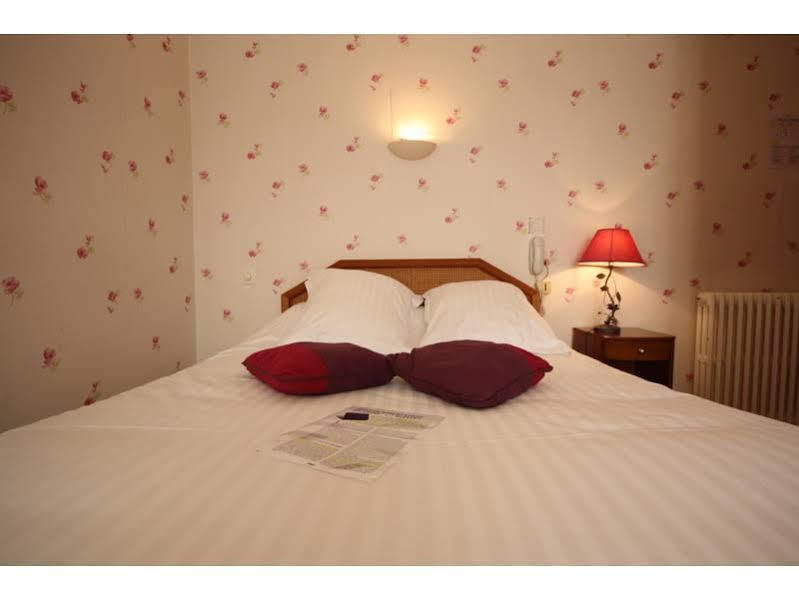 Hotel Le Petit Billot Vitré Dış mekan fotoğraf